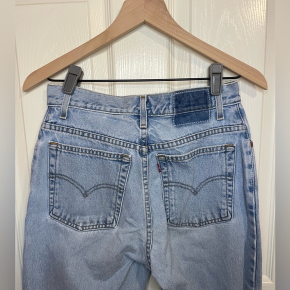 Levi’s Relaxed Fit Tapered Leg Jeans - Picture 8 of 9